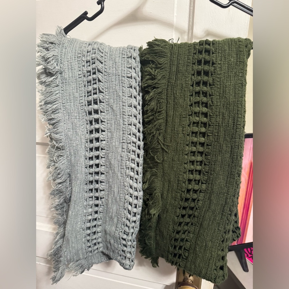 Infinity scarf
